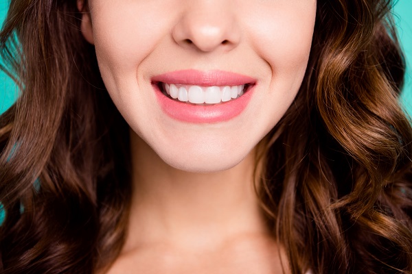 What Benefits Dental Bonding Can Have For Your Smile