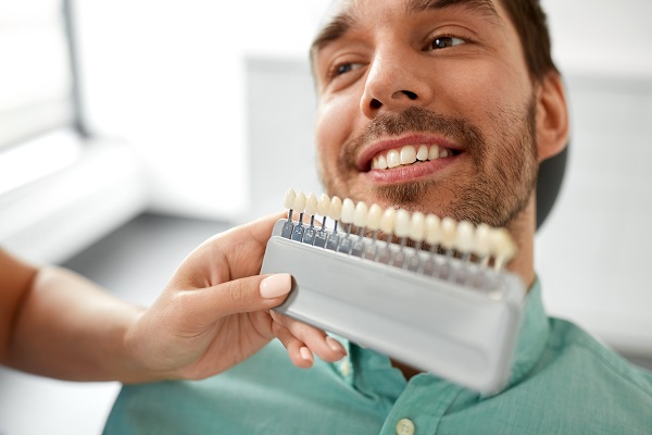 Difference Between Veneers And Dental Bonding