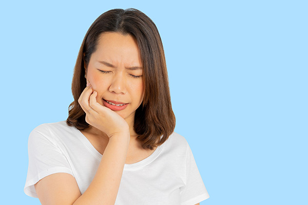 Wisdom Teeth Extraction to Prevent Teeth Misalignment from Simply Smiles Dentistry in Tucson, AZ